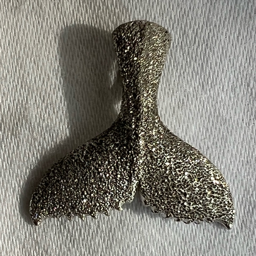 🐋Whale Tail Pendant🐋 - Picture 1 of 4